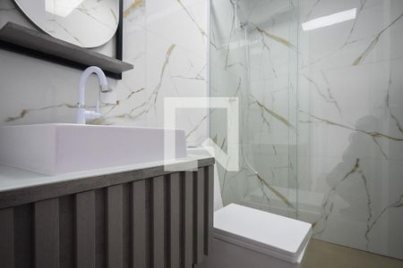 Apartamento à venda com 38m², 2 quartos e 1 vaga Apartamento à venda com 38m², 2 quartos e 1 vagaBanheiro