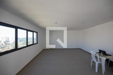 Apartamento à venda com 38m², 2 quartos e 1 vaga Apartamento à venda com 38m², 2 quartos e 1 vagaSala de reunião