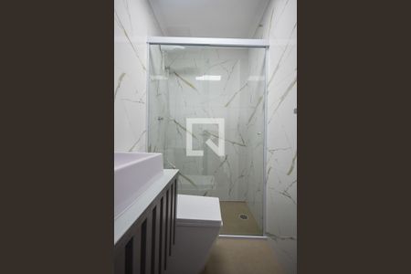 Apartamento à venda com 38m², 2 quartos e 1 vaga Apartamento à venda com 38m², 2 quartos e 1 vagaBanheiro