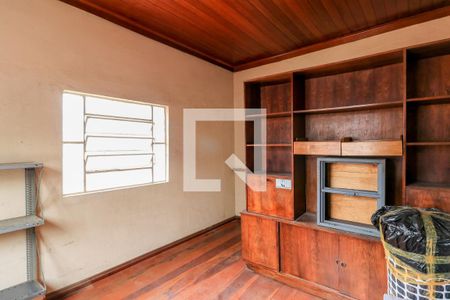 Casa à venda com 200m², 3 quartos e 5 vagas Casa à venda com 200m², 3 quartos e 5 vagasQuarto de Serviço