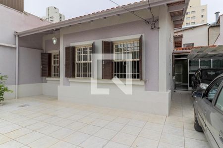 Casa à venda com 200m², 3 quartos e 5 vagas Casa à venda com 200m², 3 quartos e 5 vagasGaragem