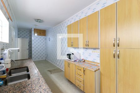 Casa à venda com 200m², 3 quartos e 5 vagas Casa à venda com 200m², 3 quartos e 5 vagasCozinha