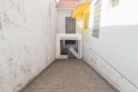 Casa à venda com 94m², 4 quartos e 2 vagas Casa à venda com 94m², 4 quartos e 2 vagasCorredor - Garagem