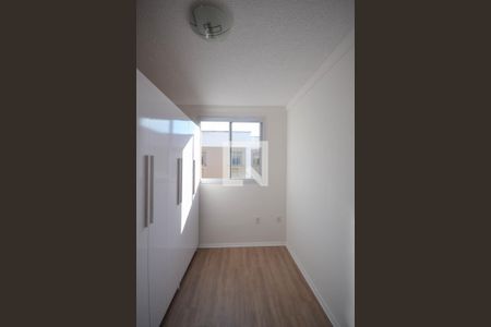 Quarto 1 de apartamento para alugar com 2 quartos, 50m² em Jardim Alvorada, Nova Iguaçu