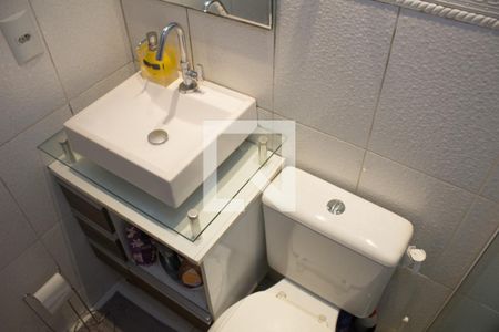 Apartamento à venda com 49m², 2 quartos e 1 vaga Apartamento à venda com 49m², 2 quartos e 1 vagaBanheiro