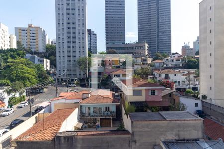 Apartamento à venda com 169m², 3 quartos e 3 vagas Apartamento à venda com 169m², 3 quartos e 3 vagasVista da Área de Serviço