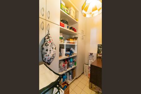 Apartamento à venda com 169m², 3 quartos e 3 vagas Apartamento à venda com 169m², 3 quartos e 3 vagasDispensa