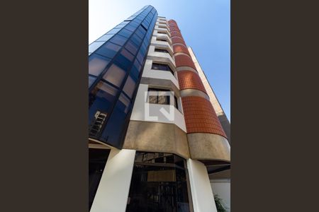 Apartamento à venda com 169m², 3 quartos e 3 vagas Apartamento à venda com 169m², 3 quartos e 3 vagasFachada