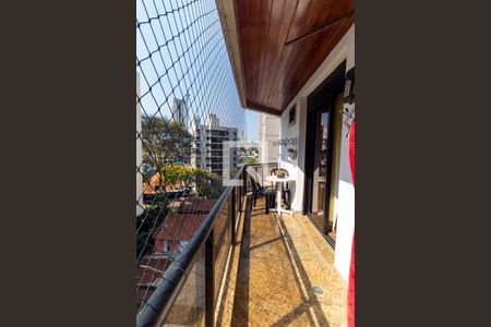 Apartamento à venda com 169m², 3 quartos e 3 vagas Apartamento à venda com 169m², 3 quartos e 3 vagasVaranda da Suíte 2