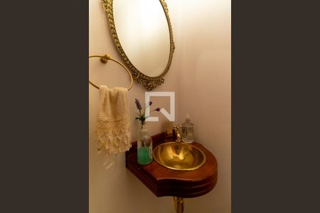 Apartamento à venda com 169m², 3 quartos e 3 vagas Apartamento à venda com 169m², 3 quartos e 3 vagasLavabo