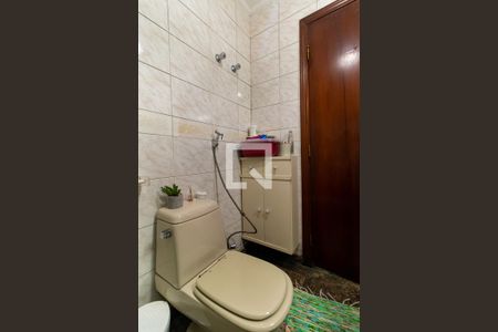 Apartamento à venda com 169m², 3 quartos e 3 vagas Apartamento à venda com 169m², 3 quartos e 3 vagasBanheiro Social