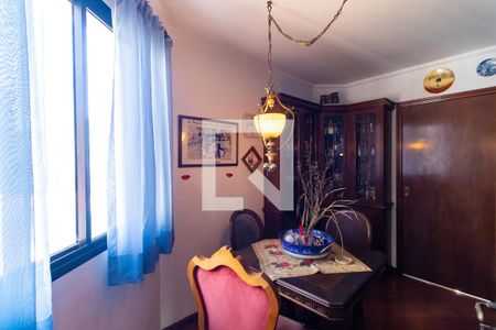 Apartamento à venda com 169m², 3 quartos e 3 vagas Apartamento à venda com 169m², 3 quartos e 3 vagasCopa