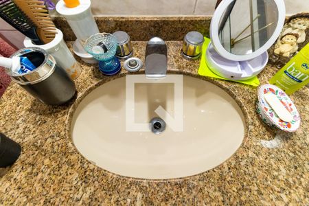 Apartamento à venda com 169m², 3 quartos e 3 vagas Apartamento à venda com 169m², 3 quartos e 3 vagasBanheiro Social