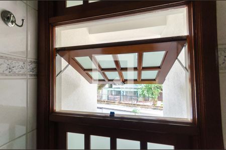 Casa à venda com 380m², 5 quartos e 5 vagas Casa à venda com 380m², 5 quartos e 5 vagasBanheiro da Suíte 3