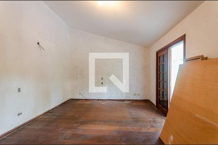 Casa à venda com 380m², 5 quartos e 5 vagas Casa à venda com 380m², 5 quartos e 5 vagasSuíte 3