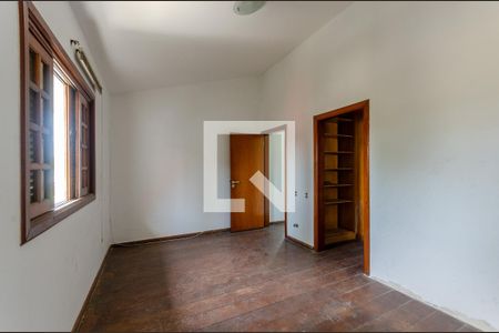 Casa à venda com 380m², 5 quartos e 5 vagas Casa à venda com 380m², 5 quartos e 5 vagasSuíte 1