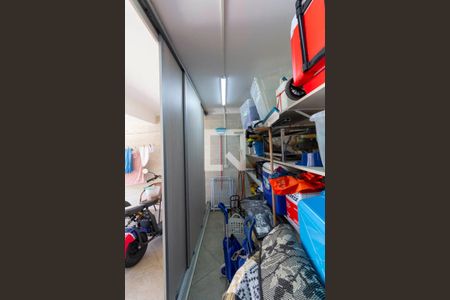 Casa à venda com 468m², 4 quartos e 3 vagas Casa à venda com 468m², 4 quartos e 3 vagasDespensa