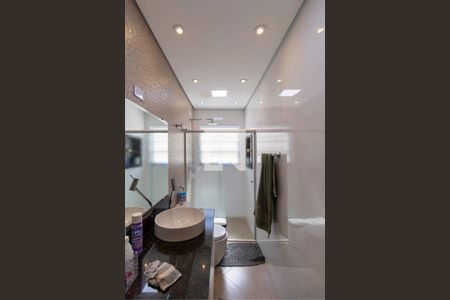 Casa à venda com 468m², 4 quartos e 3 vagas Casa à venda com 468m², 4 quartos e 3 vagasBanheiro Suíte 3