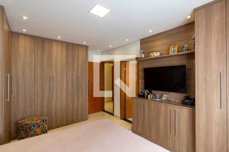 Casa à venda com 468m², 4 quartos e 3 vagas Casa à venda com 468m², 4 quartos e 3 vagasSuíte 2