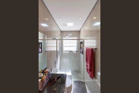 Casa à venda com 468m², 4 quartos e 3 vagas Casa à venda com 468m², 4 quartos e 3 vagasBanheiro Suíte 2