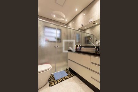 Casa à venda com 468m², 4 quartos e 3 vagas Casa à venda com 468m², 4 quartos e 3 vagasBanheiro Suíte 1