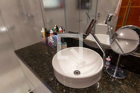 Casa à venda com 468m², 4 quartos e 3 vagas Casa à venda com 468m², 4 quartos e 3 vagasBanheiro Suíte 1