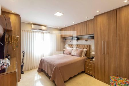 Casa à venda com 468m², 4 quartos e 3 vagas Casa à venda com 468m², 4 quartos e 3 vagasSuíte 2