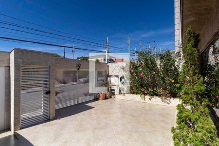 Casa à venda com 468m², 4 quartos e 3 vagas Casa à venda com 468m², 4 quartos e 3 vagasGaragem