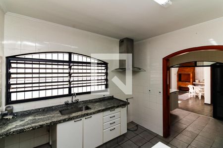 Casa à venda com 224m², 3 quartos e 2 vagas Casa à venda com 224m², 3 quartos e 2 vagasCozinha