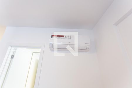 Ar condicionado da Suíte 1 de apartamento para alugar com 2 quartos, 58m² em Funcionários, Belo Horizonte