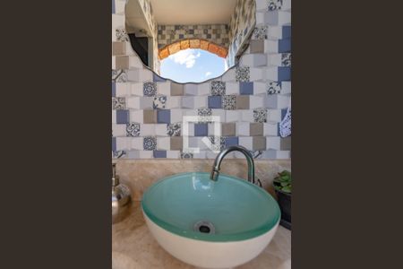 Casa à venda com 252m², 3 quartos e 4 vagasBanheiro varanda Gourmet