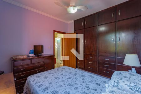 Casa à venda com 252m², 3 quartos e 4 vagasQuarto 1