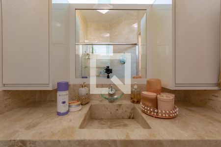 Casa à venda com 252m², 3 quartos e 4 vagasBanheiro suíte