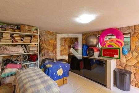 Casa à venda com 252m², 3 quartos e 4 vagasQuarto  de Serviço