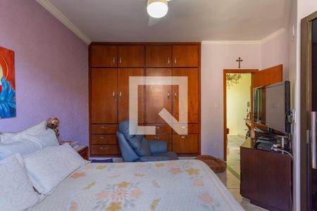 Casa à venda com 252m², 3 quartos e 4 vagasSuíte