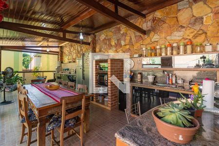 Casa à venda com 252m², 3 quartos e 4 vagasÁrea Gourmet