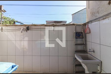 Casa de condomínio à venda com 70m², 2 quartos e 1 vagaÁrea de Serviço