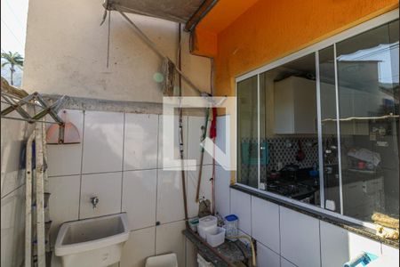 Casa de condomínio à venda com 70m², 2 quartos e 1 vagaÁrea de Serviço