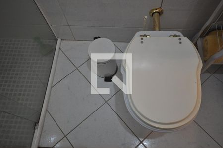 Casa à venda com 420m², 4 quartos e 8 vagasBanheiro da Suíte