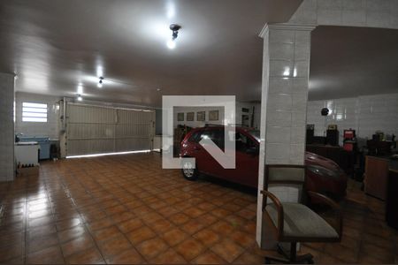 Casa à venda com 420m², 4 quartos e 8 vagasGaragem