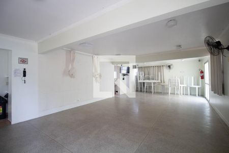 Apartamento à venda com 67m², 2 quartos e 1 vaga Apartamento à venda com 67m², 2 quartos e 1 vagaÁrea comum - Salão de festas