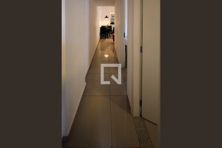 Apartamento à venda com 65m², 2 quartos e 1 vagaCorredor