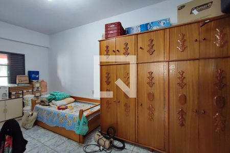 Casa à venda com 174m², 4 quartos e 6 vagasEdícula - Quarto