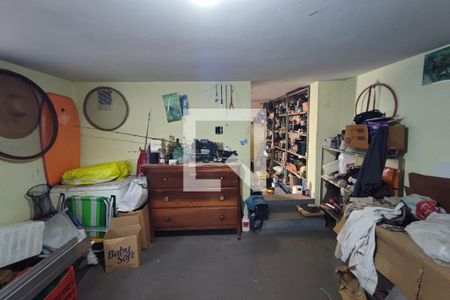 Casa à venda com 174m², 4 quartos e 6 vagasQuarto de Serviço