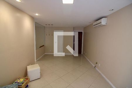 Sala de apartamento para alugar com 3 quartos, 89m² em Recreio dos Bandeirantes, Rio de Janeiro