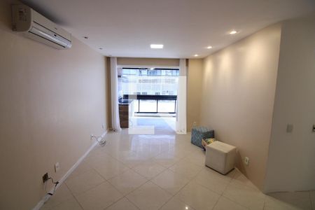 Sala de apartamento para alugar com 3 quartos, 89m² em Recreio dos Bandeirantes, Rio de Janeiro