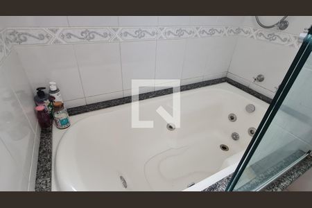 Apartamento à venda com 101m², 3 quartos e 2 vagas Apartamento à venda com 101m², 3 quartos e 2 vagasBanheiro