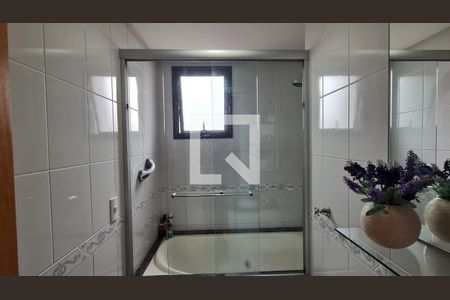 Apartamento à venda com 101m², 3 quartos e 2 vagas Apartamento à venda com 101m², 3 quartos e 2 vagasBanheiro