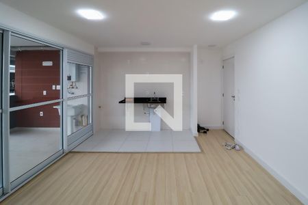 Sala/Cozinha de apartamento para alugar com 3 quartos, 72m² em Vila Nair, São Paulo