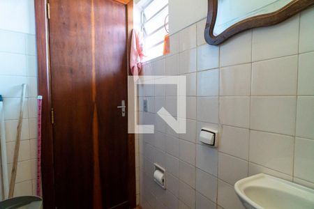 Casa à venda com 147m², 3 quartos e 2 vagas Casa à venda com 147m², 3 quartos e 2 vagasBanheiro de Serviço